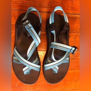 NWOT Chaco Women Blue Sandals, Size 10